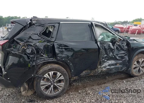 2022 Nissan Rogue Sv Fwd z USA, uszkodzony, nr VIN 5N1BT3BA8NC672638
